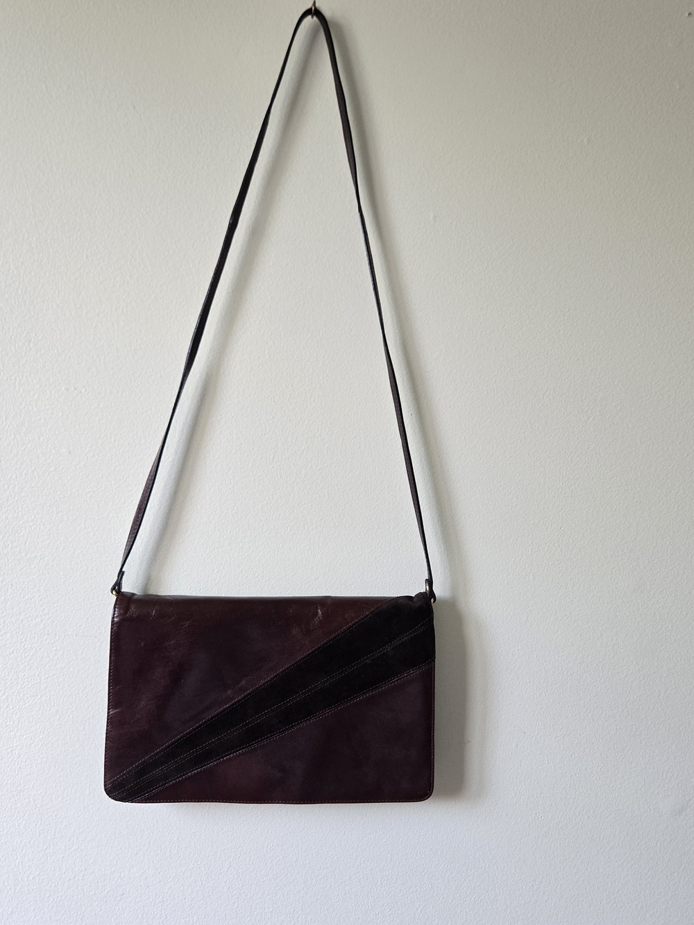 Vintage Raphael Made in Italy Leather & Suede Diagonal Stripe Crossbody Clutch